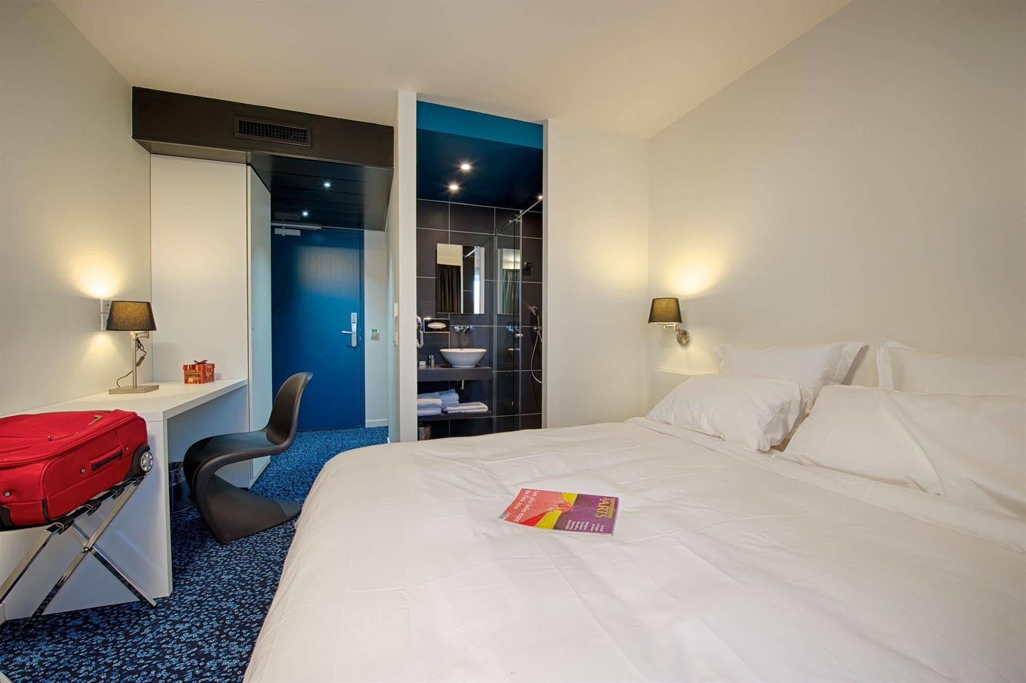 Nex Hotel 타르브 외부 사진